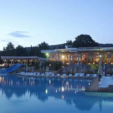 Hotel Com 3*