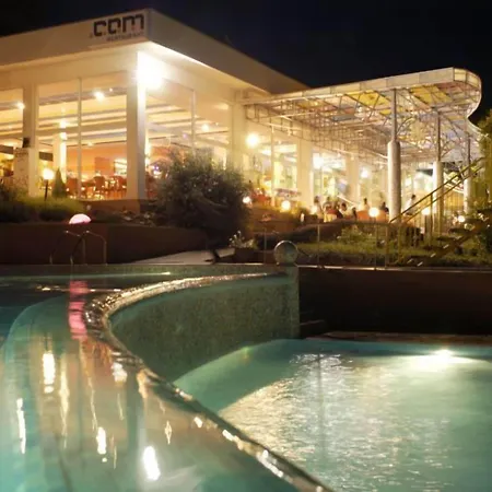 Com Hotel