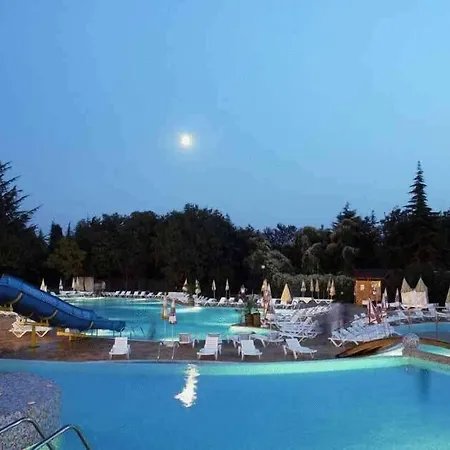 Com Hotel