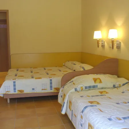 Hotel Com 3*