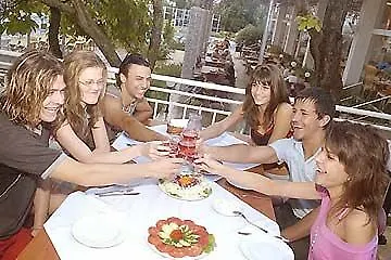 Com Hotel 3*